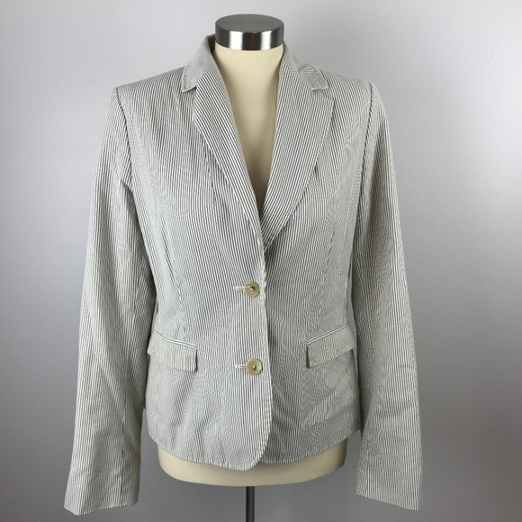 Banana Republic Jackets & Blazers - Banana Republic 8 Pin Stripe Cream Gray Blazer